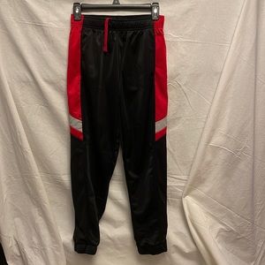 ☘️ Boys Joggers size XL NWOT